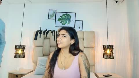 kimberlyfox_t online show from May 12, 12:34 pm