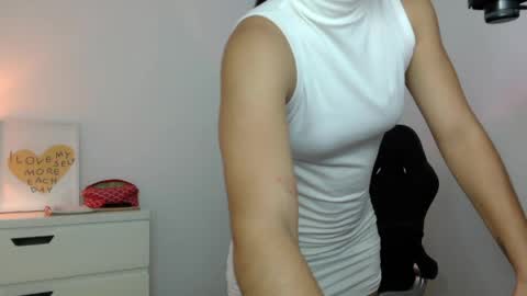 CAMI online show from May 16, 1:41 am