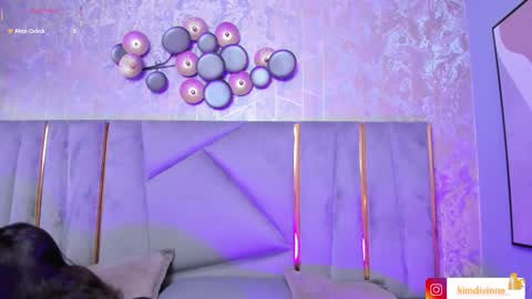 Snapshot of kimdevinne chatting on September 18, 3:05 am KIM online show from September 18, 3:05 am