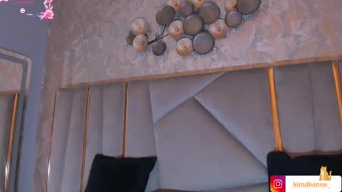 Snapshot of kimdevinne chatting on February 13, 2:45 am KIM online show from February 13, 2:45 am