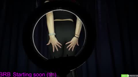 KimForman online show from November 10, 9:15 am