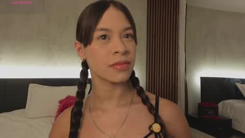 kimhilton online show from May 23, 4:22 am