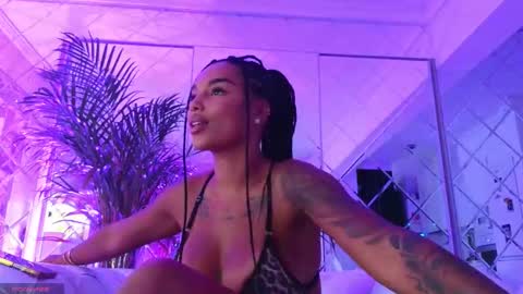 Kim online show from January 8, 3:38 pm