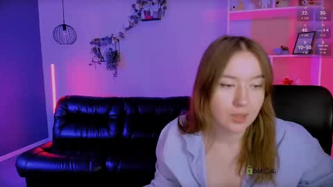 just Kimi  online show from May 23, 7:12 pm
