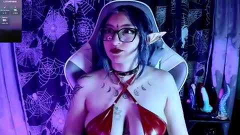   online show from October 13, 3:58 pm