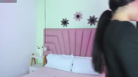 kimluna1 online show from May 20, 3:14 am
