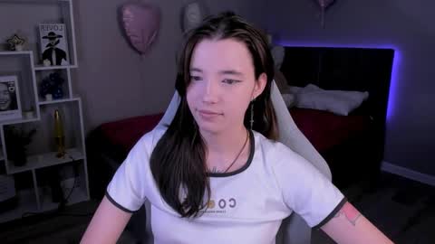 kimm wong online show from March 28, 3:06 am