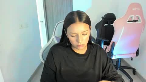 kimmi online show from December 20, 6:56 pm