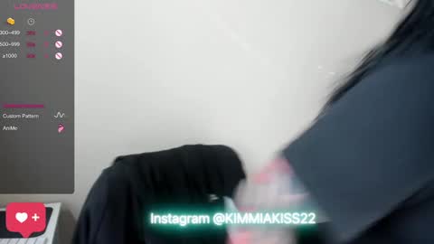 Snapshot of kimmiakiss22 chatting on January 2, 7:40 pm Kimmi online show from January 2, 7:40 pm