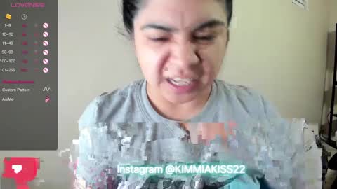 Snapshot of kimmiakiss22 chatting on January 5, 3:43 am Kimmi online show from January 5, 3:43 am