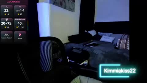 Snapshot of kimmiakiss22 chatting on September 8, 11:04 pm Kimmi online show from September 8, 11:04 pm