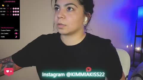 Snapshot of kimmiakiss22 chatting on February 22, 3:23 am Kimmi online show from February 22, 3:23 am