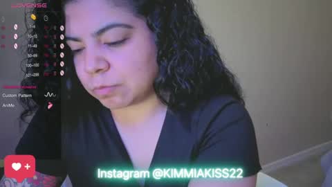 Snapshot of kimmiakiss22 chatting on February 1, 9:29 pm Kimmi online show from February 1, 9:29 pm