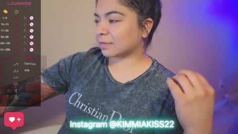 Snapshot of kimmiakiss22 chatting on January 12, 1:00 am Kimmi online show from January 12, 1:00 am
