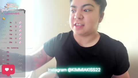 Snapshot of kimmiakiss22 chatting on December 29, 10:36 pm Kimmi online show from December 29, 10:36 pm