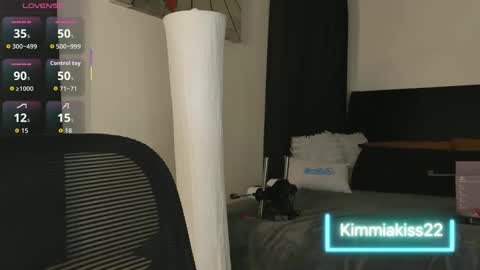 Snapshot of kimmiakiss22 chatting on September 13, 1:13 am Kimmi online show from September 13, 1:13 am