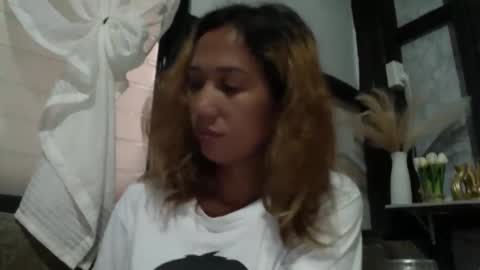 kimmk73644 online show from March 8, 9:46 am