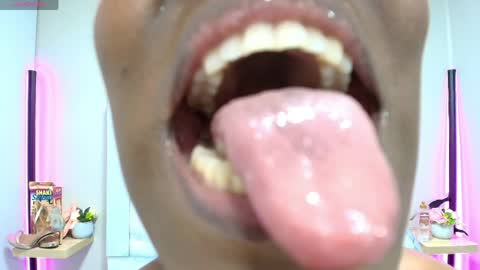 Kim online show from April 2, 2:03 pm