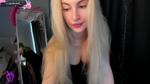 kimmy1_powell online show from May 4, 3:43 am