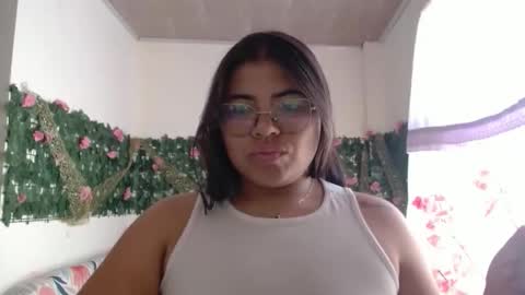 Kimmy online show from December 15, 5:29 pm