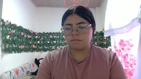 Kimmy online show from November 24, 8:00 pm