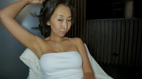 Kimmy online show from October 19, 3:36 pm