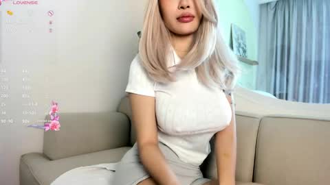 Kim online show from May 26, 6:46 am