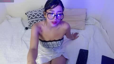 kimm online show from November 10, 11:27 am