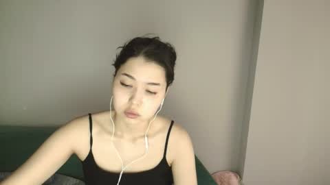 Kimi online show from May 19, 3:02 am