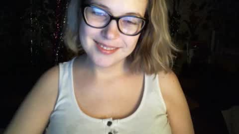 Snapshot of kindsweet chatting on March 5, 1:42 am kindsweet online show from March 5, 1:42 am