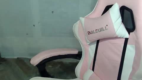 mary online show from October 30, 12:57 am