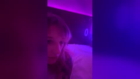 Kinky K80 online show from May 24, 1:54 pm