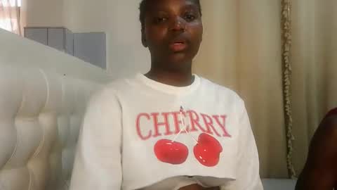 Lola online show from March 29, 12:48 pm