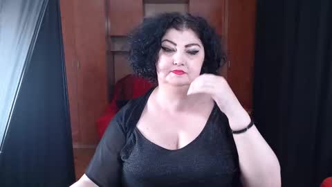 Snapshot of kinkyblacky chatting on February 26, 9:12 am MistressBlacky online show from February 26, 9:12 am