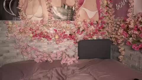 kinkyfriedchicks_ online show from May 5, 10:07 am