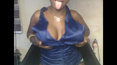 kinkyjuicexx online show from September 30, 9:30 pm