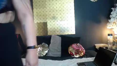 kinkyy_mom online show from November 18, 3:02 pm