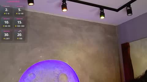  CALL ME KINSLEY  online show from March 26, 4:36 am