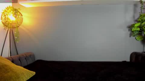 kira_exe online show from June 29, 11:32 am