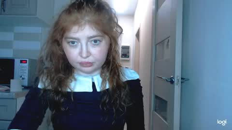 Kira online show from March 18, 1:49 pm