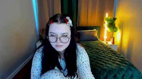 kira online show from March 8, 2:04 am