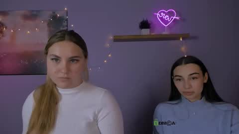 kira_light__ online show from December 17, 1:37 pm