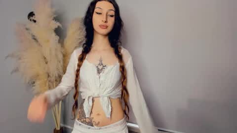 Kira online show from January 8, 8:40 am