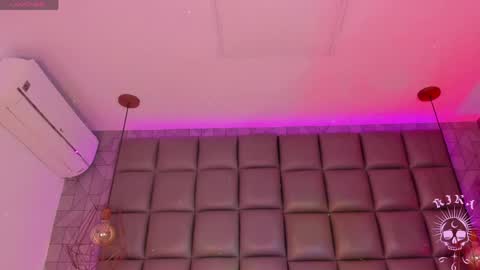 Kira  online show from April 5, 6:23 am