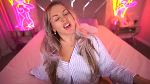 Kira online show from October 20, 10:46 pm