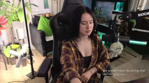Kira    online show from May 17, 5:01 pm