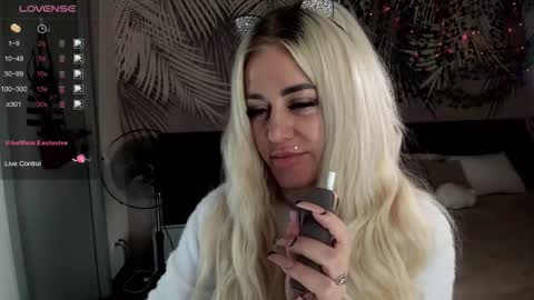 Kira online show from February 17, 1:49 am