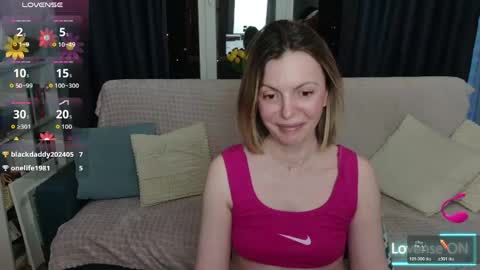 kiramartins cat online show from May 8, 5:49 pm