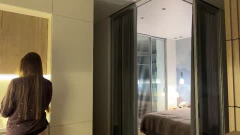 Kira online show from January 12, 5:29 pm