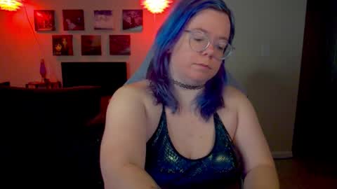 KiraSpitQueen online show from May 27, 3:58 am